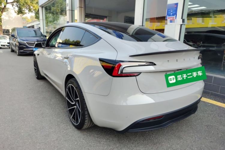 Used Tesla Model 3 2023 Long-Range All-Wheel-Drive Version
