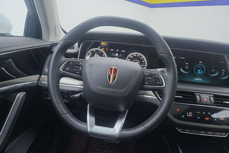 Used Hongqi HS5 2022 Revised Version 2.0T Smart Connect Flagship Edition
