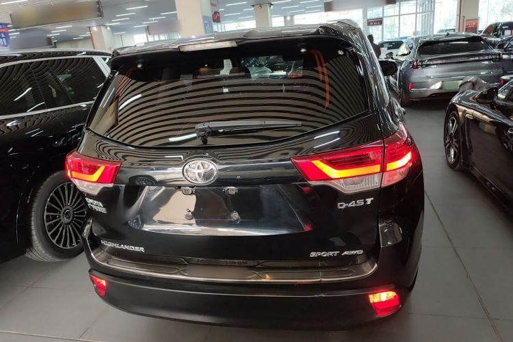 Used Toyota Highlander 2018 2.0T Four-Wheel Drive Prestige Version 7 Seats China V Emission Standard
