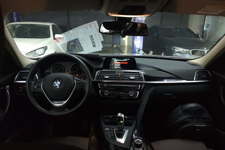 Used BMW 3 Series 2018 320Li Fashion Model
