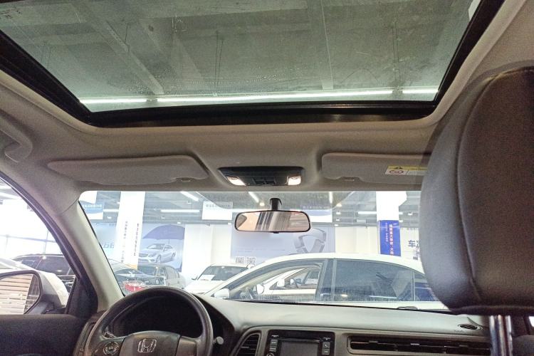 Used Honda Vezel 2017 1.8L CVT Front-Wheel Drive Pioneer Edition