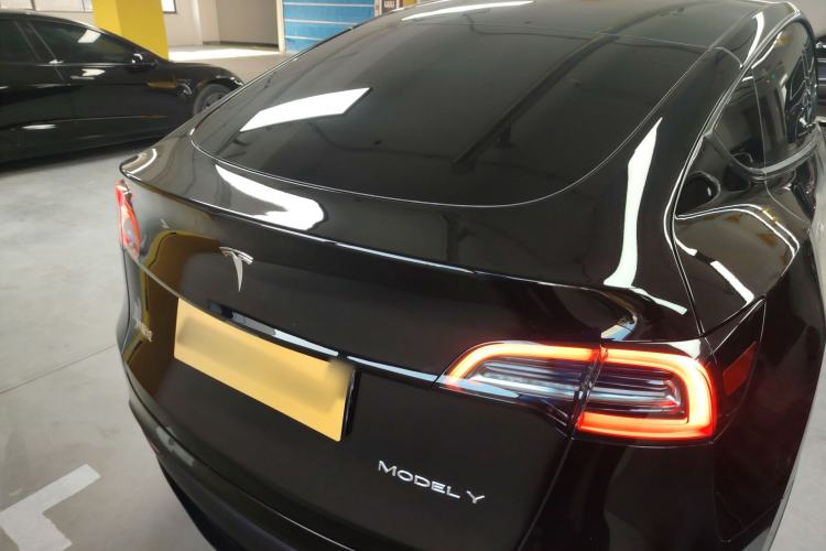 Used Tesla Model Y 2023 Long-Range All-Wheel-Drive Version