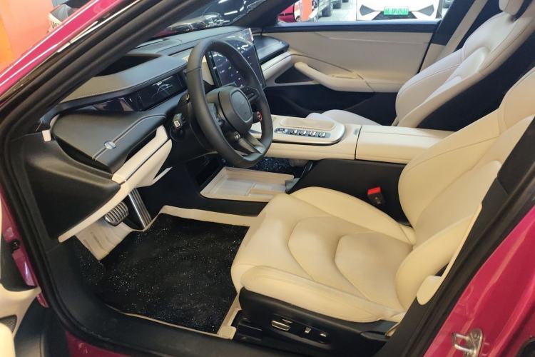 Used  SU7 2024 Four-Wheel Drive Ultra-Long Range Advanced Intelligent Driving Max Edition
