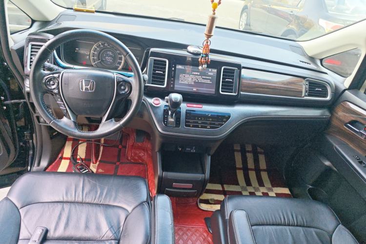 Used Honda Elysion 2016 2.4L Style Edition
