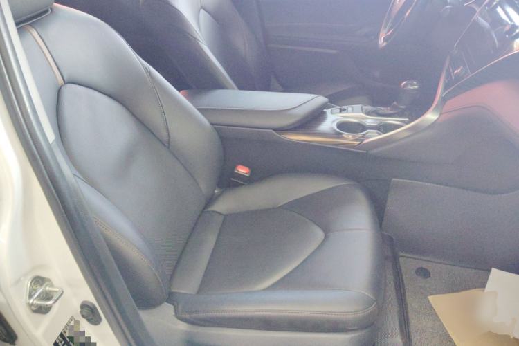 Used Toyota Camry 2019 Revised Version 2.0G Luxury Edition