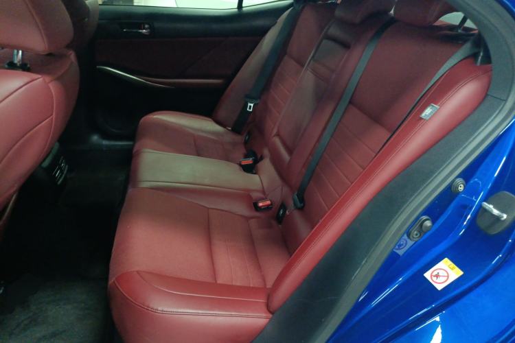 Used Lexus IS 2015 200t F SPORT
