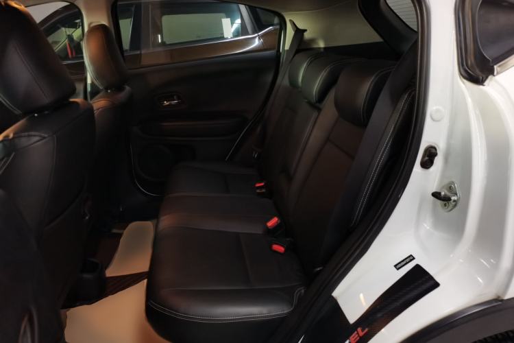 Used Honda Vezel 2015 1.8L CVT 2WD Elite Model
