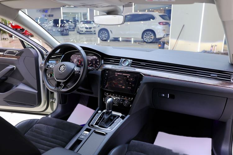 Used Volkswagen Magotan 2018 330TSI DSG Luxury Model