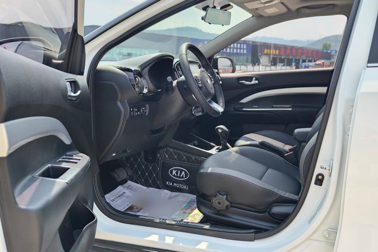 Used Kia Stonic 2019 1.4L Automatic Fun Edition China VI
