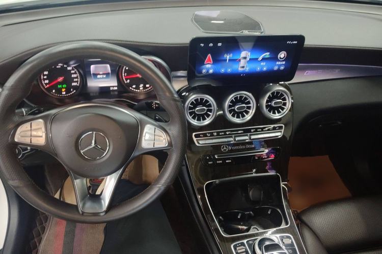 Used Mercedes-Benz GLC 2019 GLC 260 L 4MATIC Luxury Model
