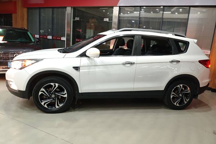 Used Dongfeng Aeolus AX7 2016 2.0L Automatic Zhiyi Trim
