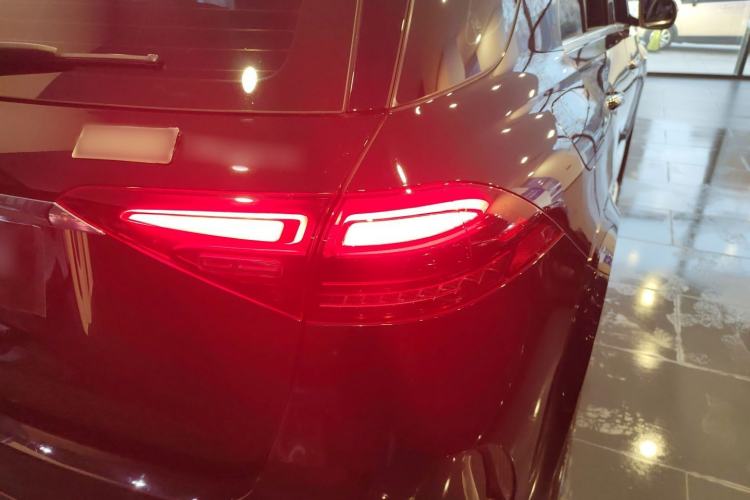 Used Mercedes-Benz GLE 2024 GLE 450 4MATIC Luxury Model
