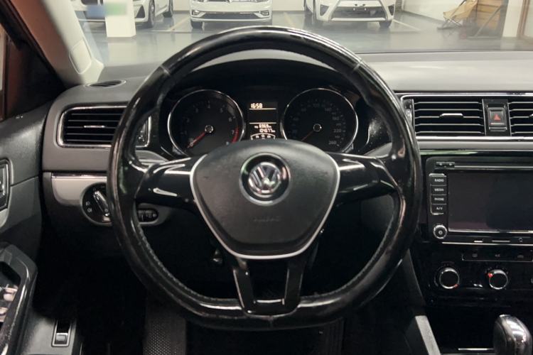 Used Volkswagen Sagitar 2015 1.6L Automatic Comfort Model