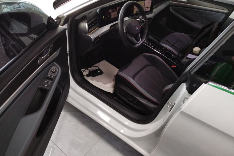 Used Volkswagen Lamando 2024 Lavida L 280TSI DSG Cool & Spicy Edition