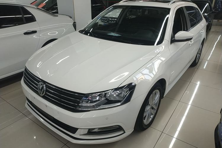 Used Volkswagen Gran Lavida 2017 1.6L Automatic Comfort Edition
