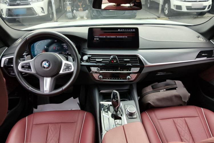 Used BMW 5 Series 2022 Restyled 530Li Leading Edition M Sport Package
