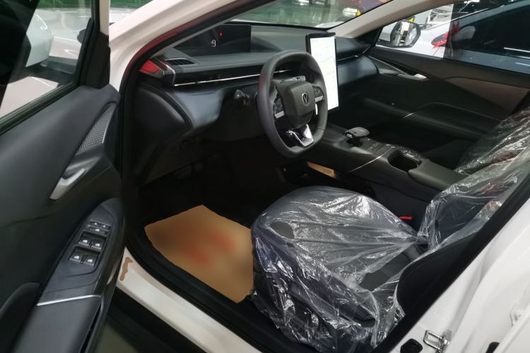 Used Changan Eado 2025 Blue Whale 1.5T 500Bar Prestige Model