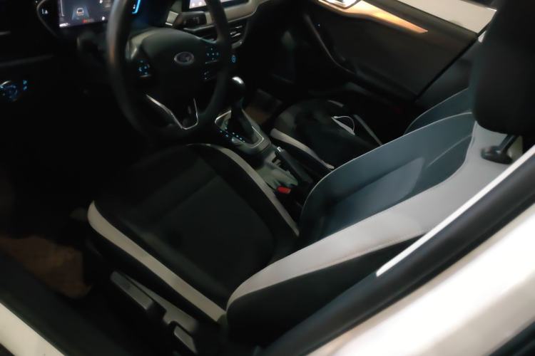 Used Ford Focus 2021 Sedan 1.5L Automatic Sharp Edition
