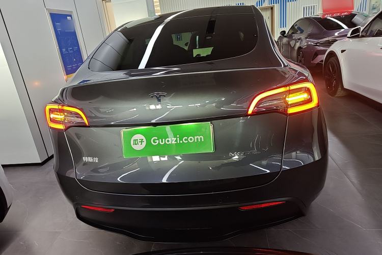 Used Tesla Model Y 2021 Long-Range All-Wheel-Drive Version 3D7