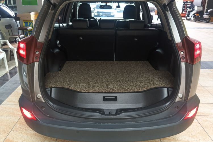 Used Toyota RAV4 2015 2.5L Automatic 4x4 Elite Edition
