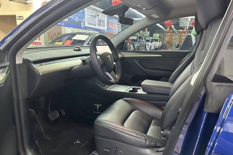 Used Tesla Model Y 2021 Standard Range Rear-Wheel Drive Version
