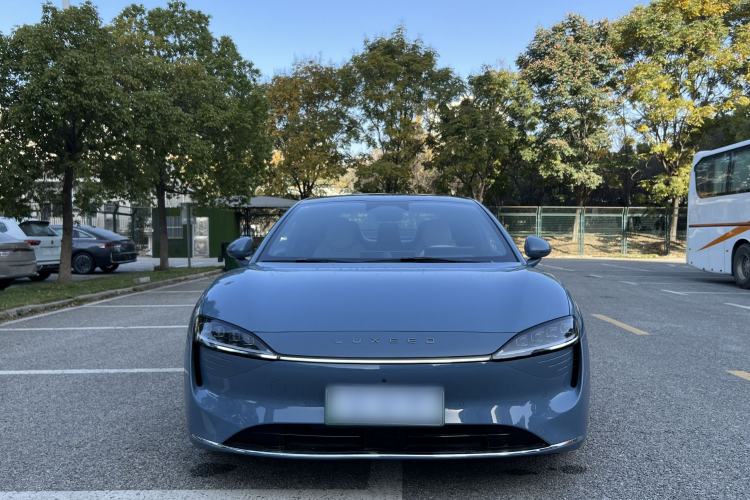 Used Hima Luxeed S7 2025 705 km Pro