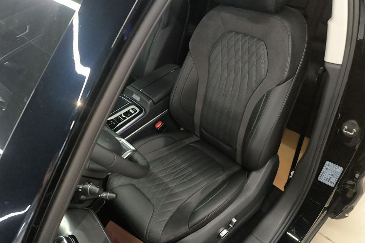 Used Hongqi HS5 2023 2.0T Four-Wheel Drive Flagship Pro Edition
