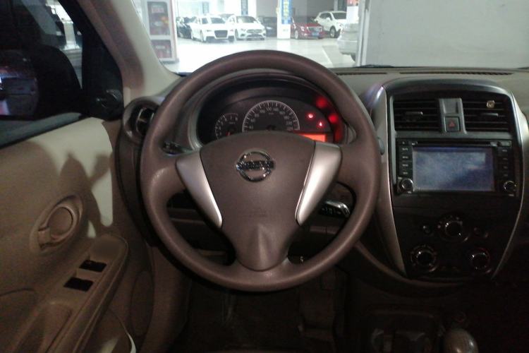 Used Nissan Sunny 2014 1.5XE Manual Comfort Edition
