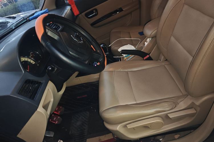 Used Wuling Hongguang 2014 1.5L S Luxury Model
