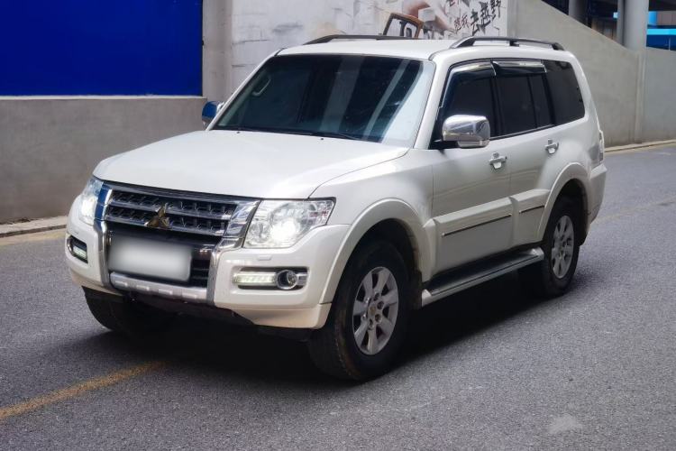 Used Mitsubishi Pajero 2020 3.0L Automatic Prestige Off-Road Edition