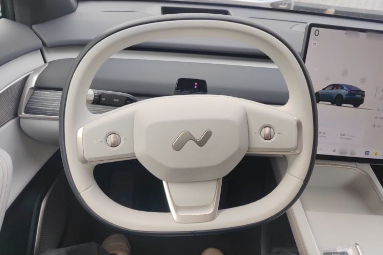 Used ONVO L60 2024 60 kWh All-Wheel Drive