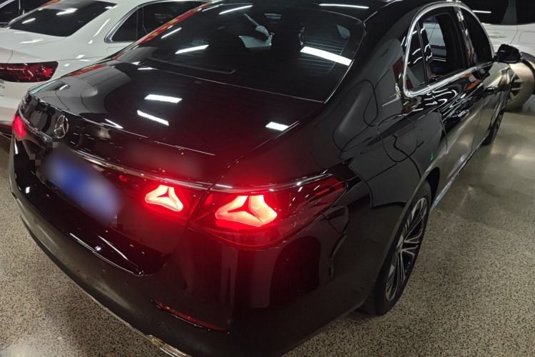 Used Mercedes-Benz E-Class 2025 Facelift E 300 L Luxury Edition
