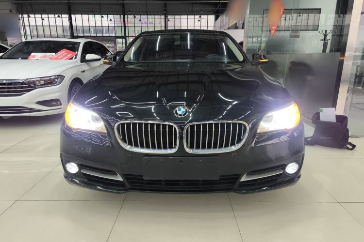 Used BMW 5 Series 2014 525Li Leading Model
