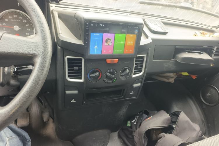 Used Iveco Daily 2021 2.5T V40 2-3 Seater Long Wheelbase Mid-Roof Design with Dual Side Sliding Doors