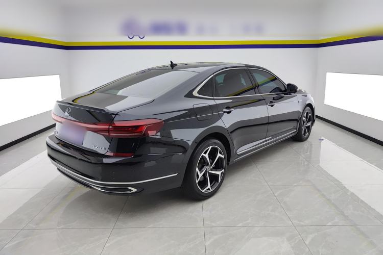 Used Volkswagen Passat 2023 Restyled 330TSI Starry Luxury Edition

