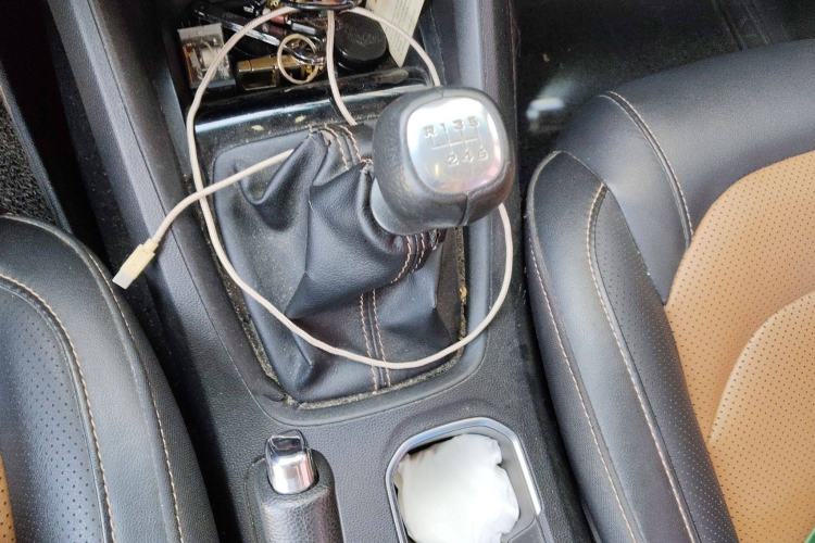 Used Wuling Hongguang S3 2018 1.5L Manual Luxury Model China V Standard
