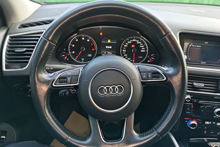 Used Audi Q5 2018 Collector's Edition 40 TFSI Technology Model
