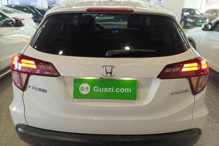 Used Honda Vezel 2017 1.8L CVT Front-Wheel Drive Pioneer Edition