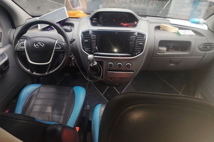 Used SAIC MAXUS Xintu V80 2019 2.5T Classic Edition 6-Speed Manual – Aoyuntong Short Wheelbase Mid-Height Design 5/6 Seats