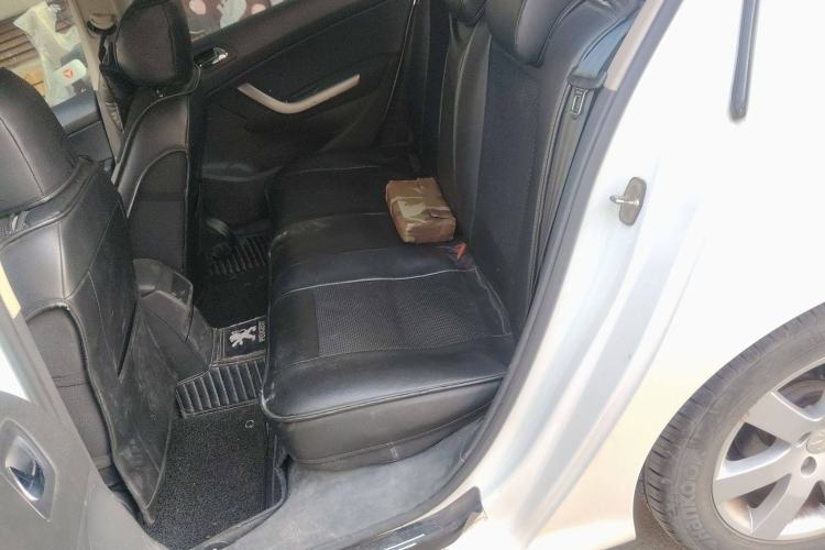 Used Peugeot 408 2013 1.6L Automatic Comfort Edition
