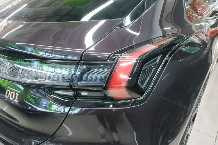 Used Zeekr 001 2022 Ultra-Long Range Dual-Motor YOU Version
