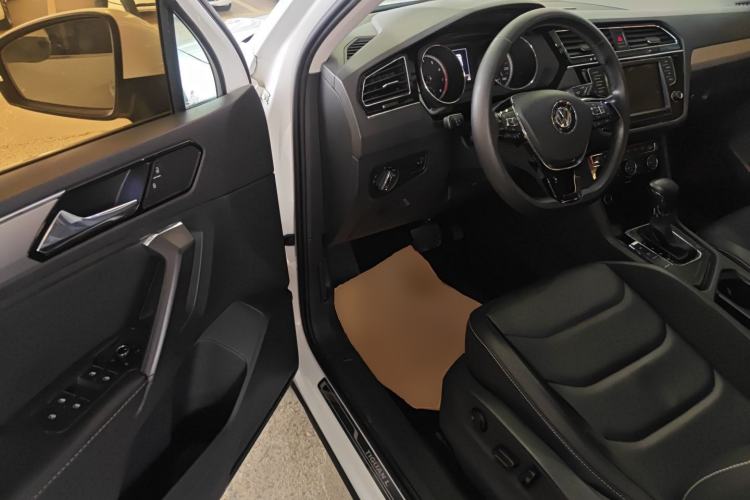 Used Volkswagen Tiguan L 2017 330TSI Automatic Two-Wheel Drive Luxury Edition