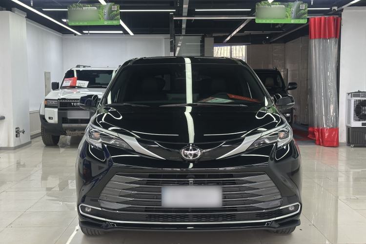 Used Toyota Sienna 2024 2.5L Hybrid Four-Wheel Drive Prestige Edition
