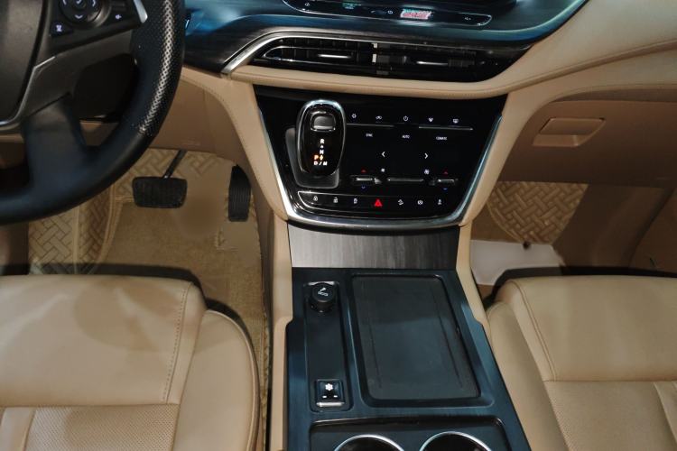 Used Buick GL8 2020 ES Land Cruiser 653T Flagship Model
