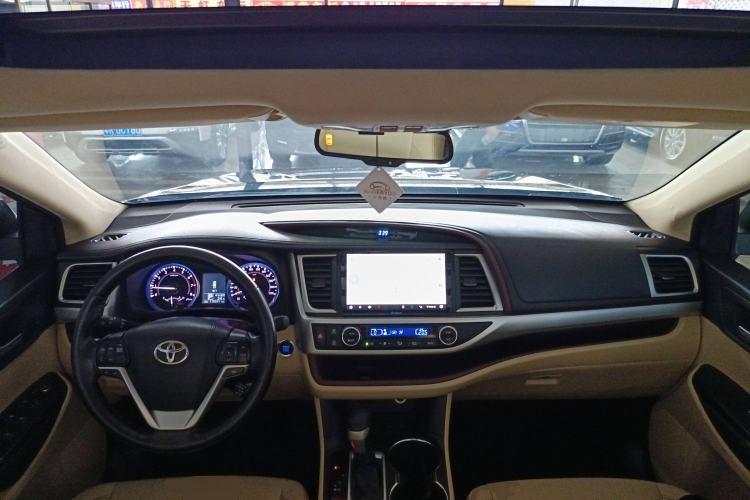 Used Toyota Highlander 2017 2.0T Four-Wheel Drive Luxury Edition 7 Seats
