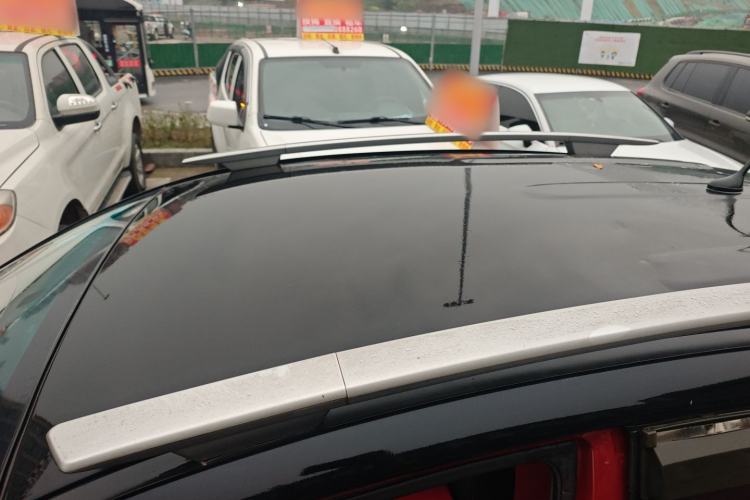 Used Luxgen U5 SUV 2017 1.6L Manual Knight Edition
