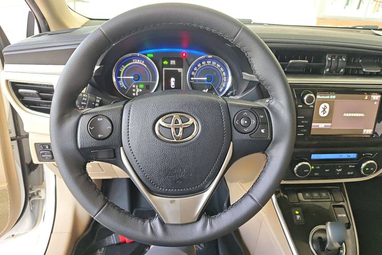 Used Toyota Corolla 2016 Dual-Engine 1.8L E-CVT Elite Edition
