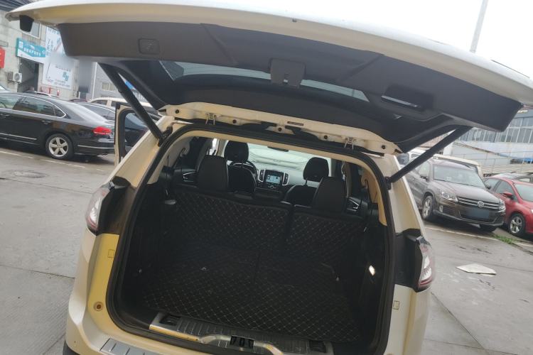 Used Ford Edge 2017 EcoBoost 245 Two-Wheel-Drive Sporty 7-Seater