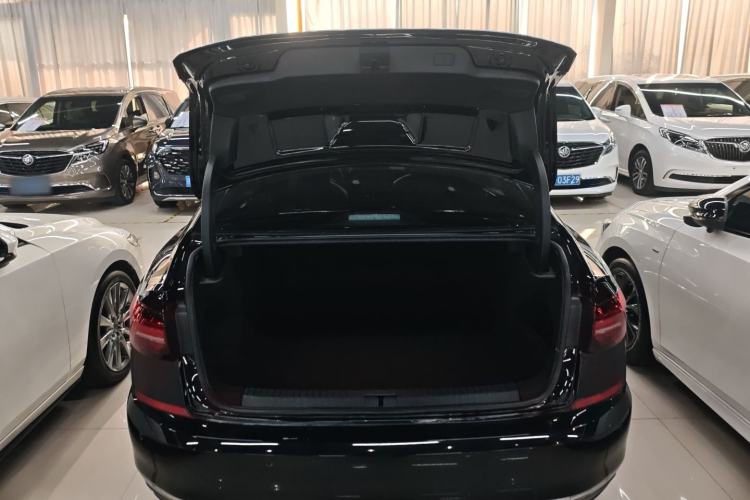 Used Volkswagen Passat 2020 330TSI Luxury Edition China VI