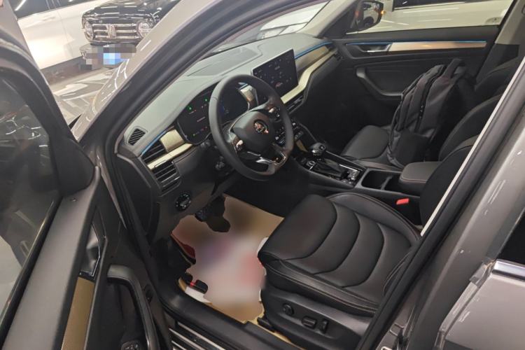 Used Skoda Kodiaq 2023 Facelifted TSI330 5-Seater Two-Wheel-Drive Luxury Edition
